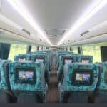 Autobuses con pantallas individuales